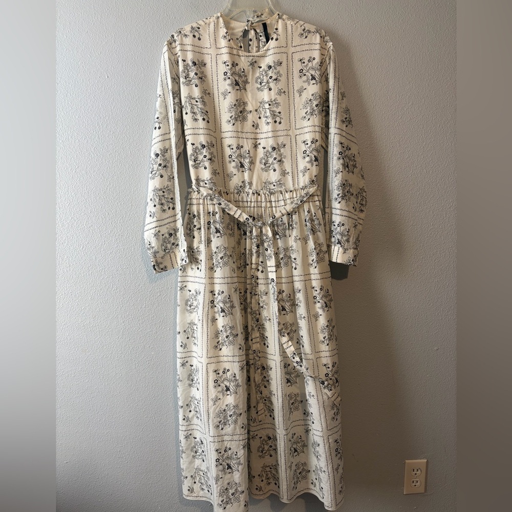 SARA LANZI
Long apron dress wild berry print - Picture 4 of 11